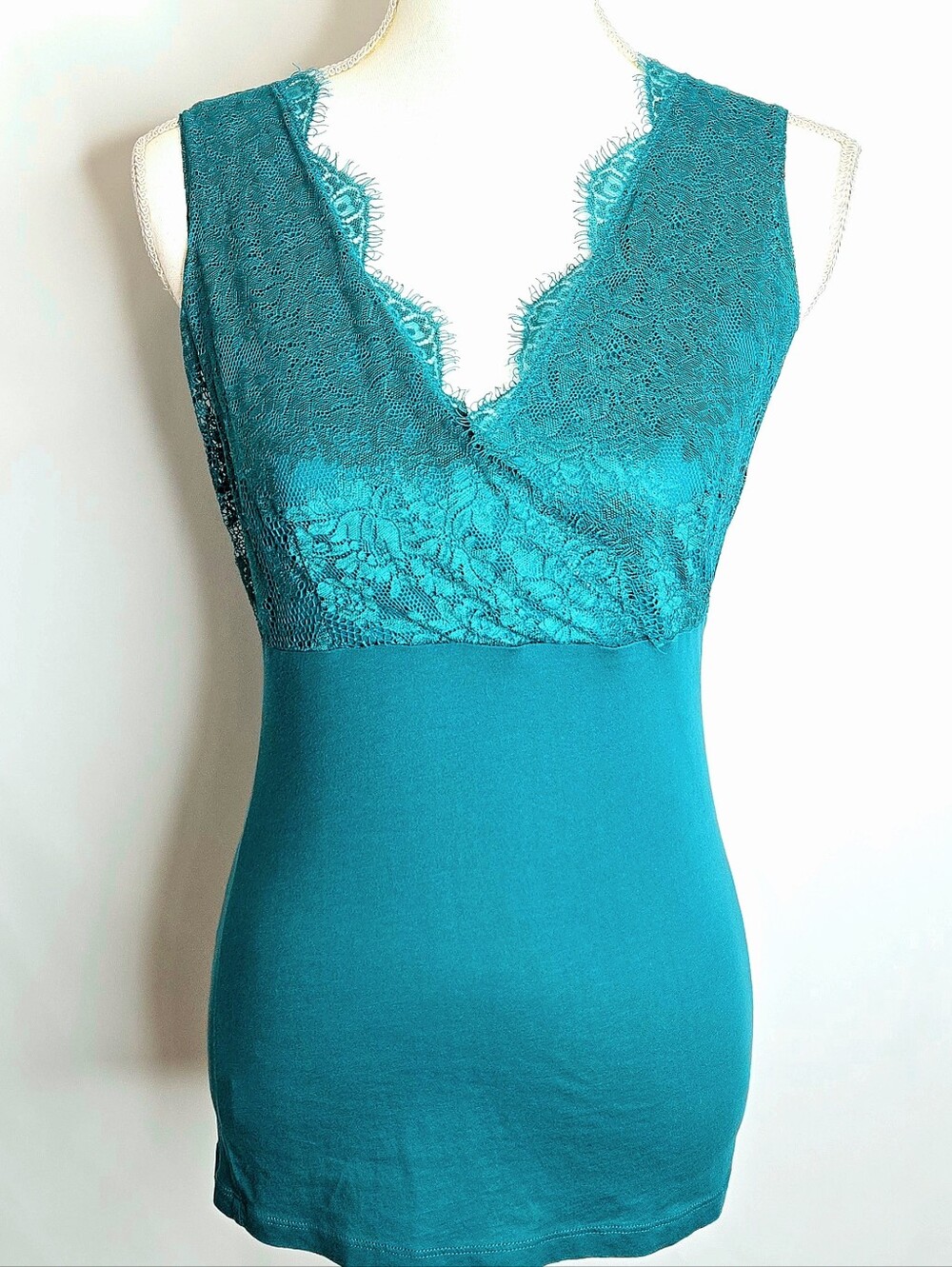 Ann Taylor Teal Eyelash Lace Surplice‎ V-Neck Sleeveless Shell Tank Top NWOT S